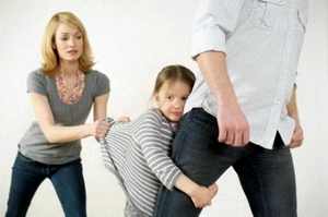 Как оставить ребёнка проживать со мной, если у супруги психическое расстройство?