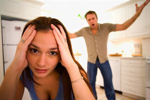 Насилие в семье муж избивает жену. Как быть?